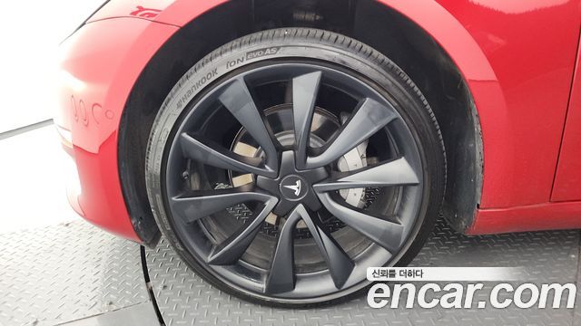 Tesla Model 3 Long Range AWD - фото 4