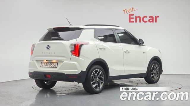 SsangYong Tivoli Gasoline 1.5 2WD V3 - фото 1