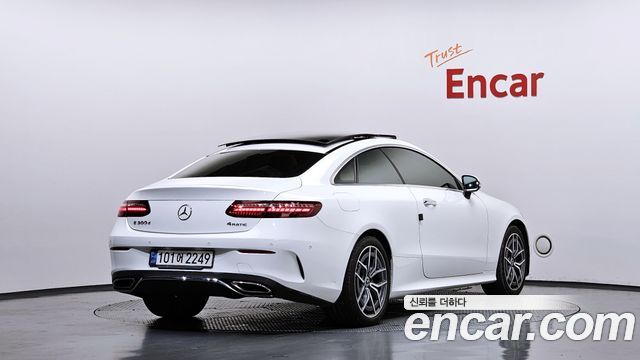 Mercedes-Benz E-Class W213 E300d 4MATIC Coupe - фото 1