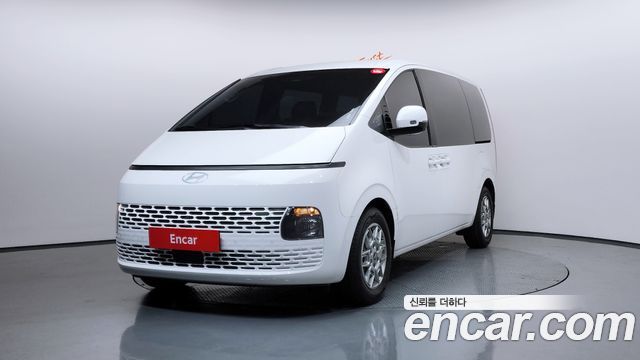 Hyundai Staria 4WD Tourer 11-Seater Modern - фото 0