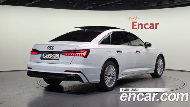 Audi A6 C8 45 TFSI Premium - фото 1
