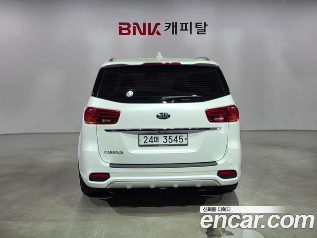 Kia Carnival Новый 9-Seater Noblesse - фото 4