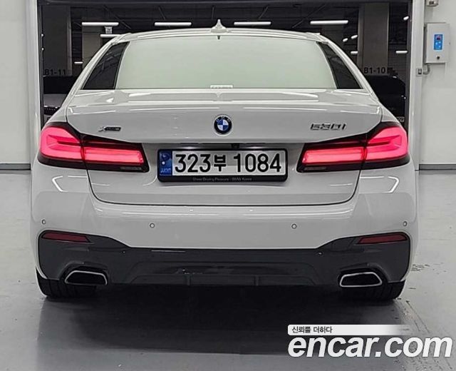 BMW 5-Series G30 530i xDrive M Sport Package - фото 2