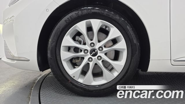 Kia K8 2.5 Gasoline 2WD Noblesse - фото 4