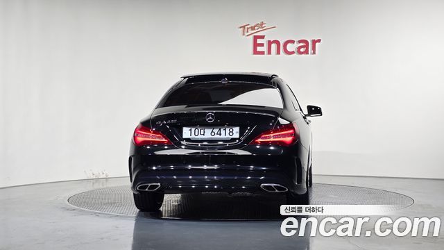 Mercedes-Benz CLA-Class C117 CLA220 AMG Line - фото 3