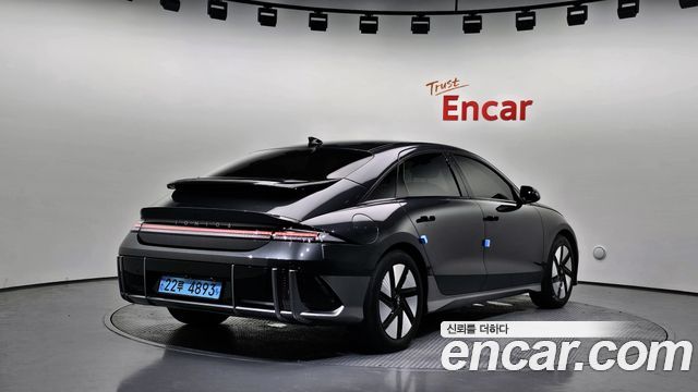 Hyundai Ioniq6 Long Range Exclusive + - фото 1