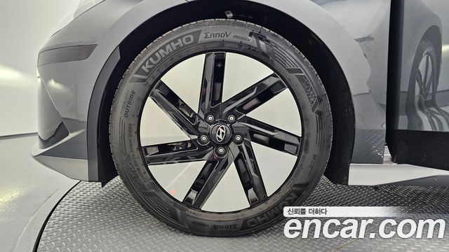 Hyundai Ioniq6 Long Range Exclusive + - фото 4