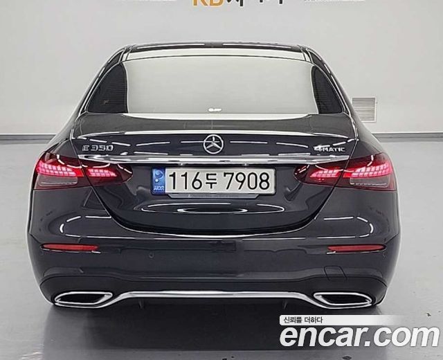 Mercedes-Benz E-Class W213 E350 4MATIC AMG Line - фото 2