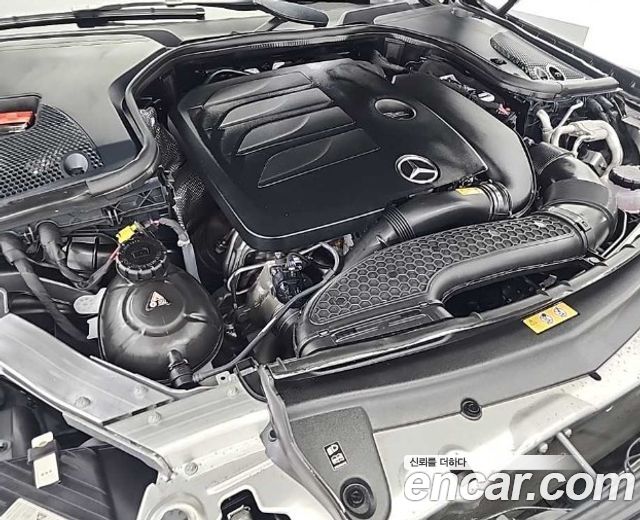 Mercedes-Benz E-Class W213 E350 4MATIC AMG Line - фото 4