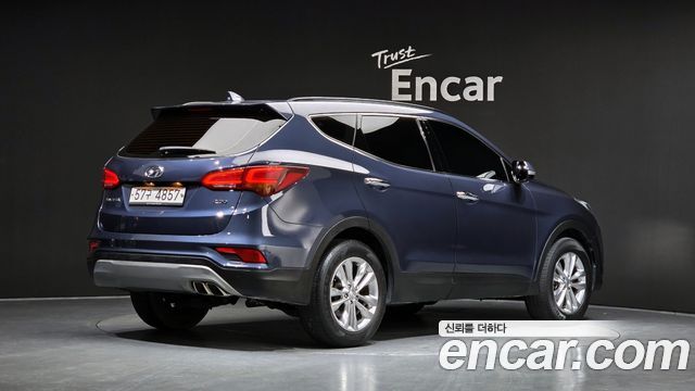 Hyundai Santafe Diesel 2.0 2WD Value Plus - фото 1