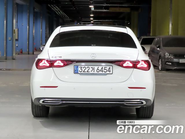 Mercedes-Benz E-Class W214 E200 Avantgarde - фото 2