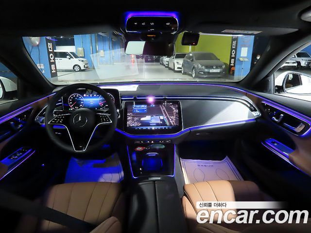 Mercedes-Benz E-Class W214 E200 Avantgarde - фото 4