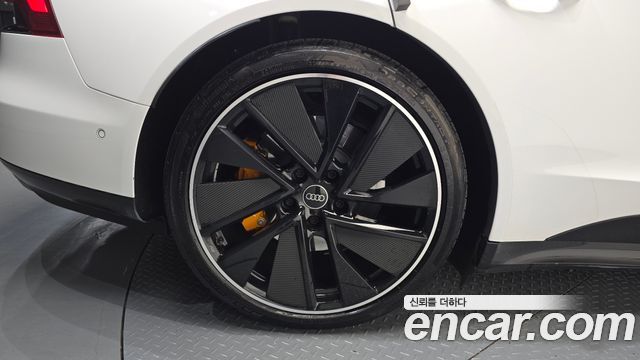 Audi e-tron GT GT quattro Premium - фото 4
