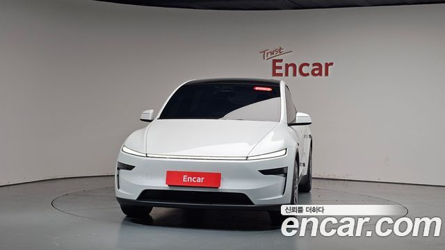 Tesla Model Y L Long Range AWD - фото 1