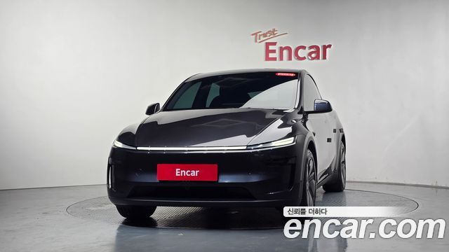Tesla Model Y RWD - фото 1