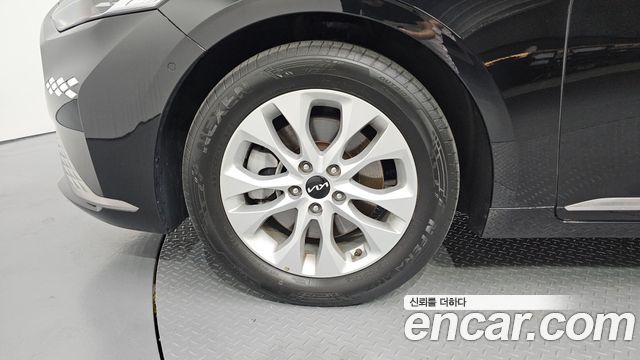 Kia K8 2.5 Gasoline 2WD Noblesse - фото 4