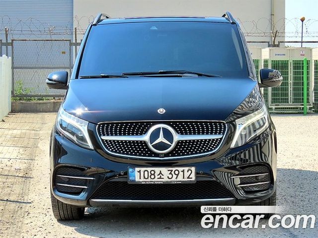 Mercedes-Benz V-Class V300 CDI W447 - фото 0
