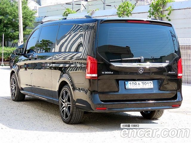 Mercedes-Benz V-Class V300 CDI W447 - фото 2