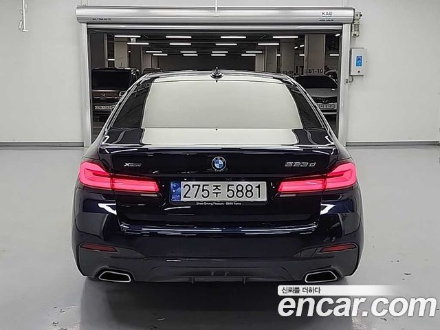 BMW 5-Series G30 523d xDrive M Sport - фото 2