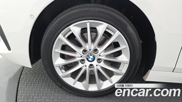 BMW 1-Series F40 118d Joy First Edition - фото 4