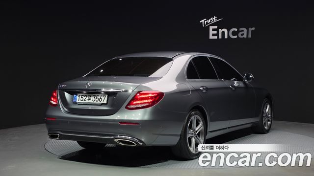 Mercedes-Benz E-Class W213 E300 Avantgarde - фото 1