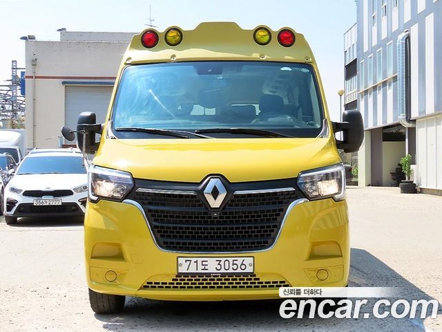 Renault Samsung Master School Bus 15-Seater - фото 0