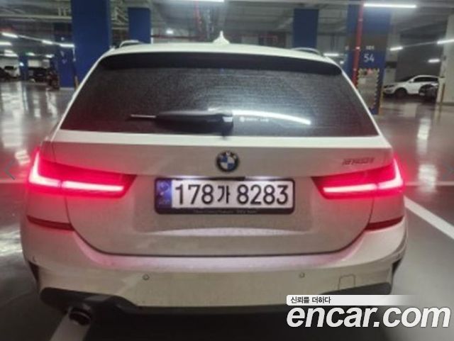 BMW 3-Series G20 320i Touring M Sports - фото 1