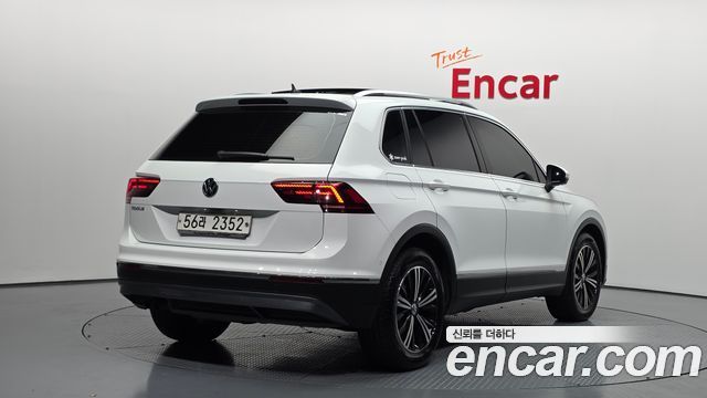 Volkswagen Tiguan 2-го поколения 2.0 TDI Prestige - фото 1