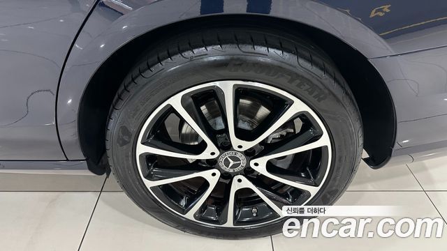 Mercedes-Benz E-Class W213 E250 Avantgarde - фото 4