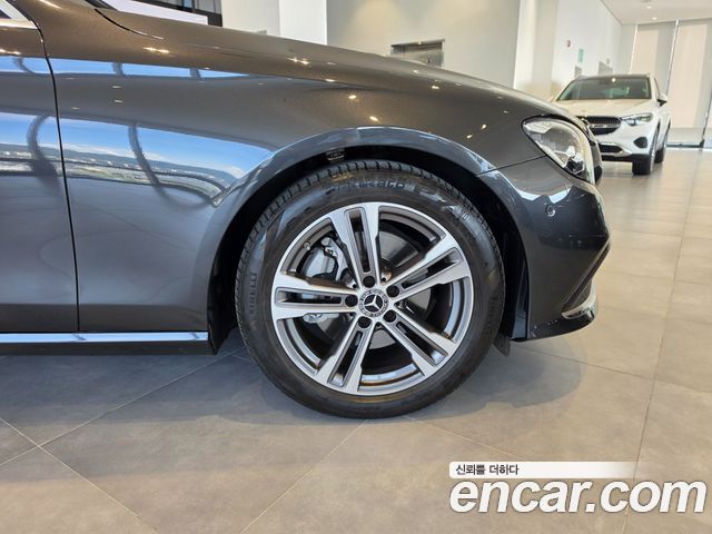 Mercedes-Benz E-Class W213 E250 Avantgarde - фото 4