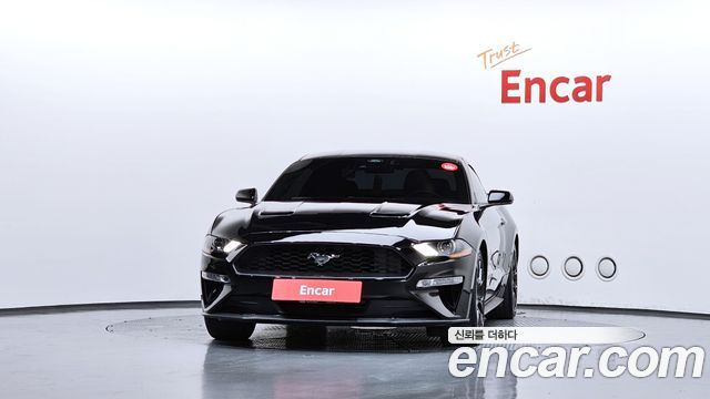 Ford Mustang Coupe - фото 2