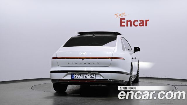 Hyundai Grandeur GN7, гибрид Calligraphy - фото 3