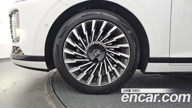 Hyundai Grandeur GN7, гибрид Calligraphy - фото 4