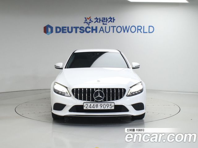 Mercedes-Benz C-Class W205 C200 - фото 3