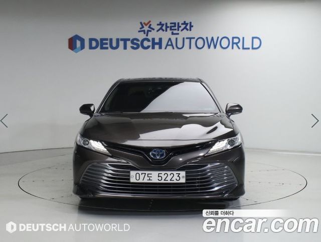 Toyota Camry XV70 2.5 - фото 2