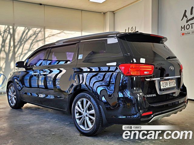 Kia Carnival Новый 9-Seater Noblesse - фото 1