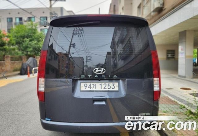 Hyundai Staria L3.5 Cargo 3-Seater Modern - фото 1