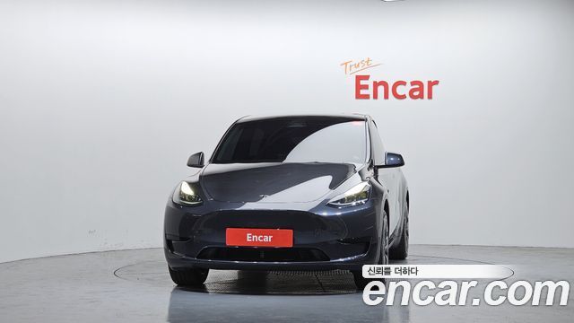 Tesla Model Y RWD - фото 2