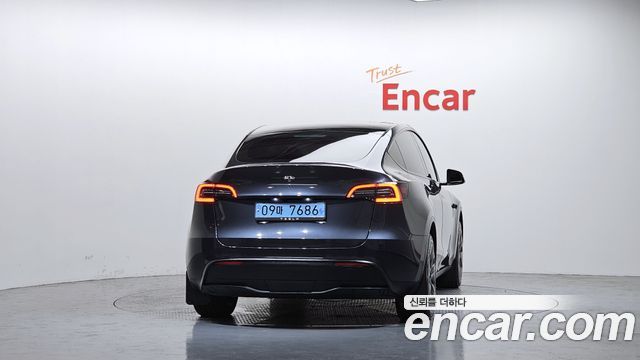Tesla Model Y RWD - фото 3