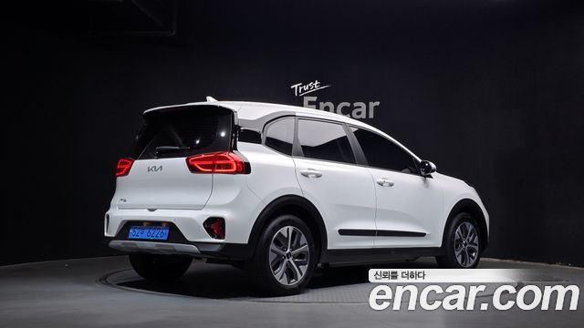 Kia Niro Air - фото 1