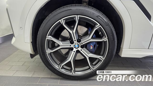 BMW X6 G06 xDrive40i M Sport - фото 4