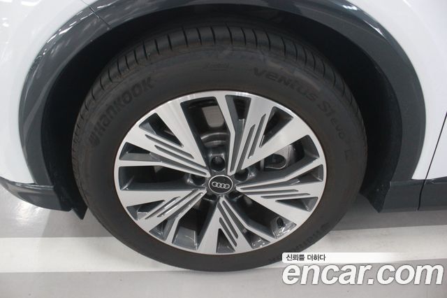 Audi Q4 e-tron F4 45 Sportback - фото 4
