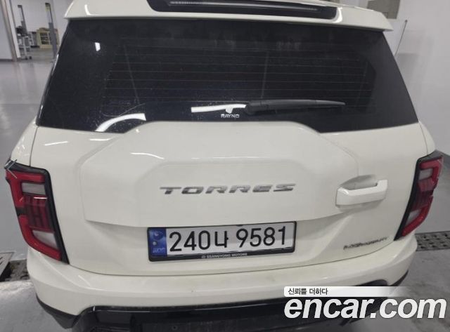 SsangYong Torres Gasoline 1.5 2WD Black Edition - фото 2