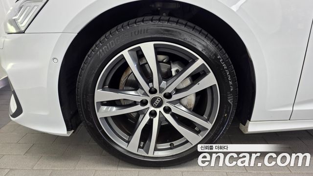 Audi A6 C8 40 TDI Quattro Premium - фото 4