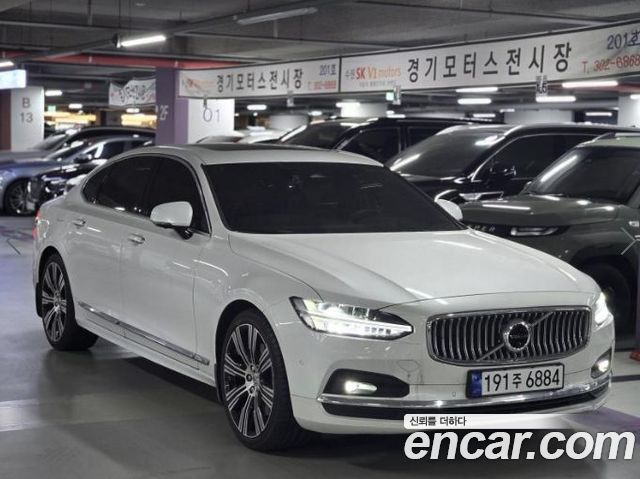 Volvo S90 B6 AWD Ultimate Bright - фото 1