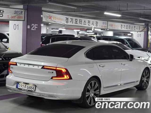 Volvo S90 B6 AWD Ultimate Bright - фото 2