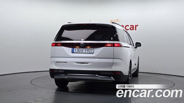 Kia Carnival 4-го поколения 9-Seater Noblesse - фото 3