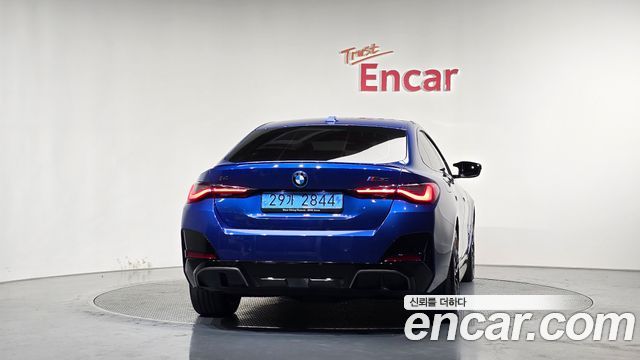 BMW i4 M50 - фото 3