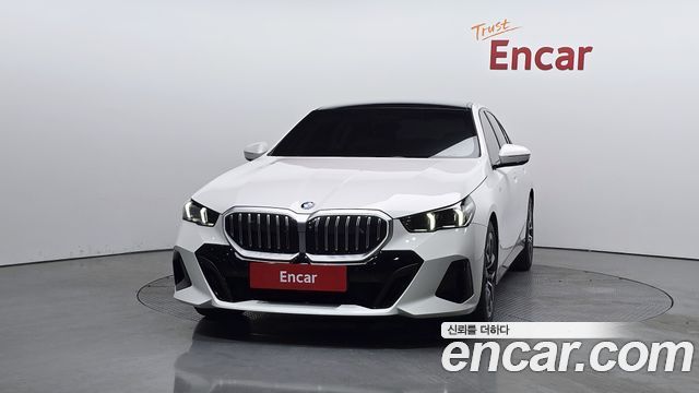 BMW 5-Series G60 520i M Sport - фото 2