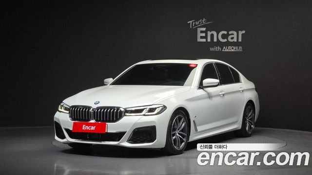 BMW 5-Series G30 520i M Sport - фото 0